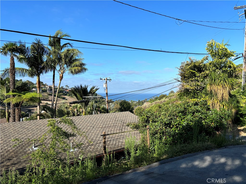 1033 Eastman Way, Laguna Beach CA 92651 - photo 1