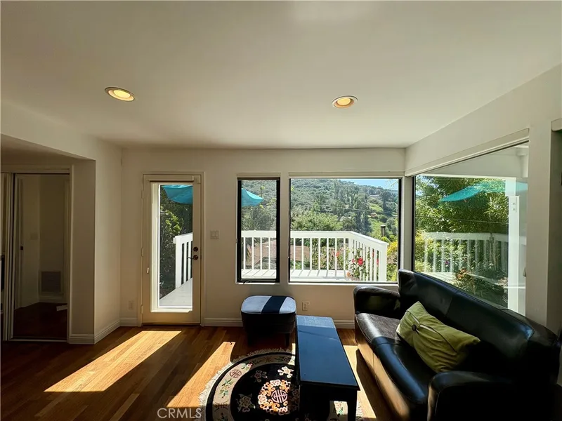 1033 Eastman Way, Laguna Beach