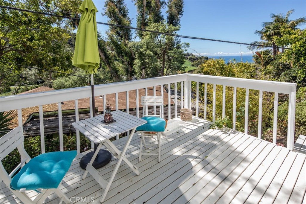 1033 Eastman Way Studio, Laguna Beach CA 92651 - photo 1