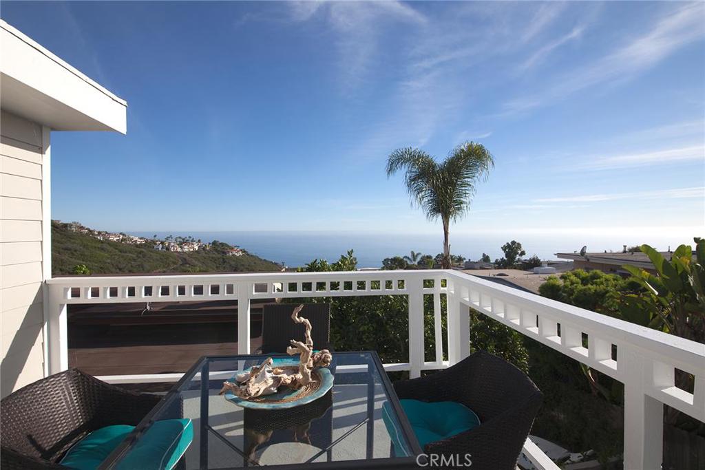 1035 Noria Street, Laguna Beach CA 92651 - photo 1