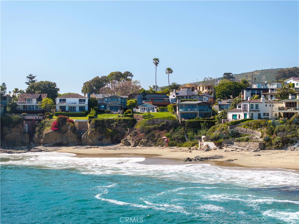 1041 Marine Drive, Laguna Beach CA 92651 - photo 3