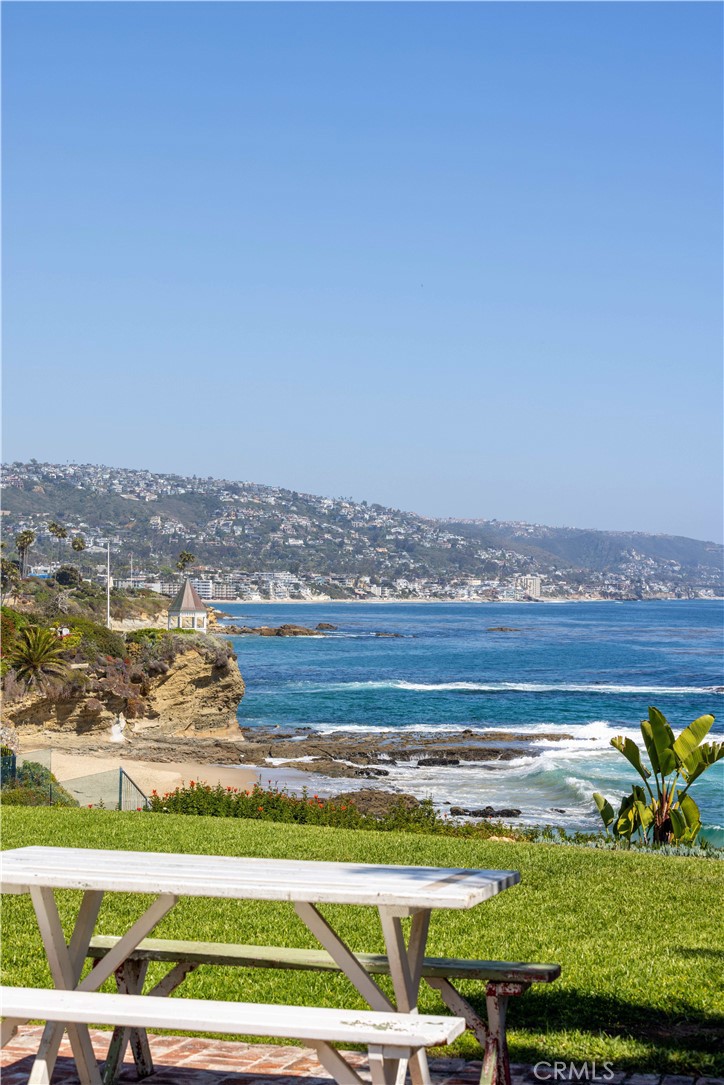 1041 Marine Drive, Laguna Beach CA 92651 - photo 6