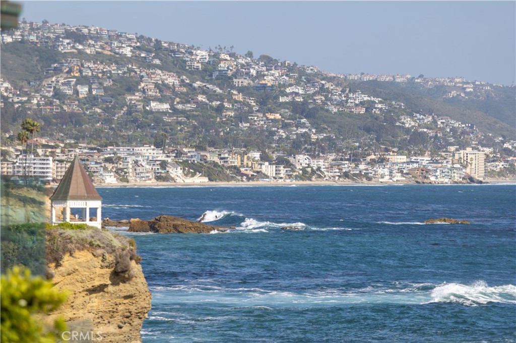 1041 Marine Drive, Laguna Beach CA 92651 - photo 11