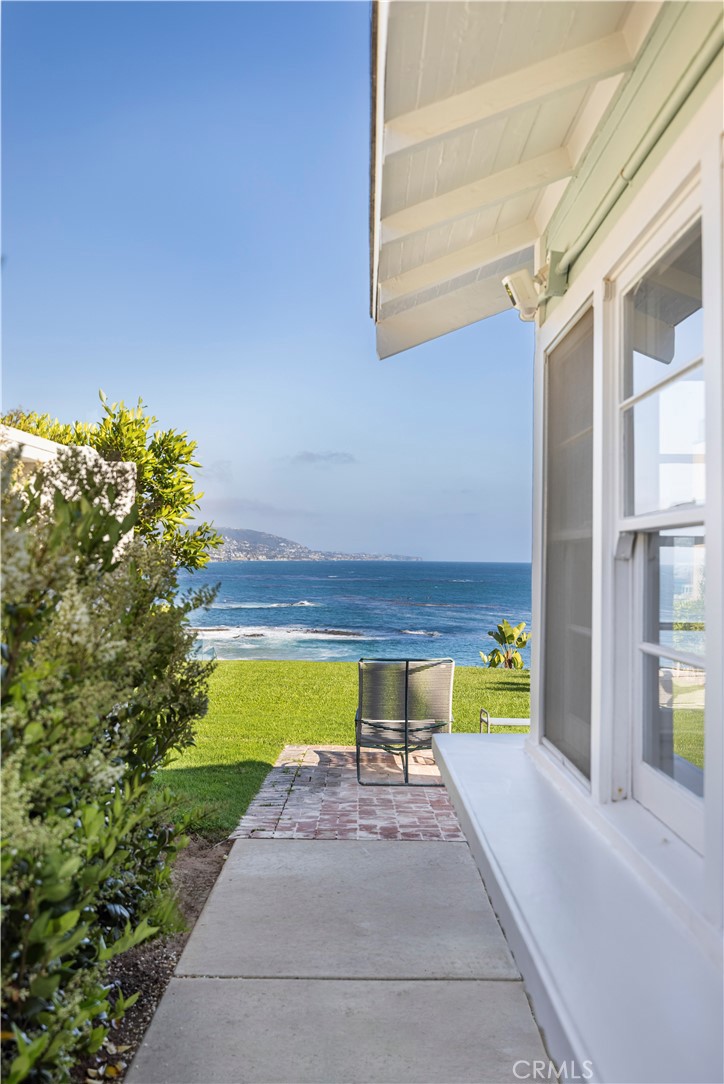 1041 Marine Drive, Laguna Beach CA 92651 - photo 12