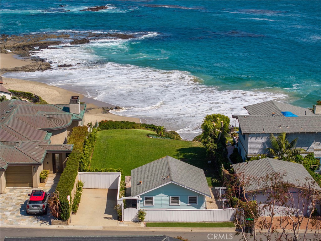 1041 Marine Drive, Laguna Beach CA 92651 - photo 15