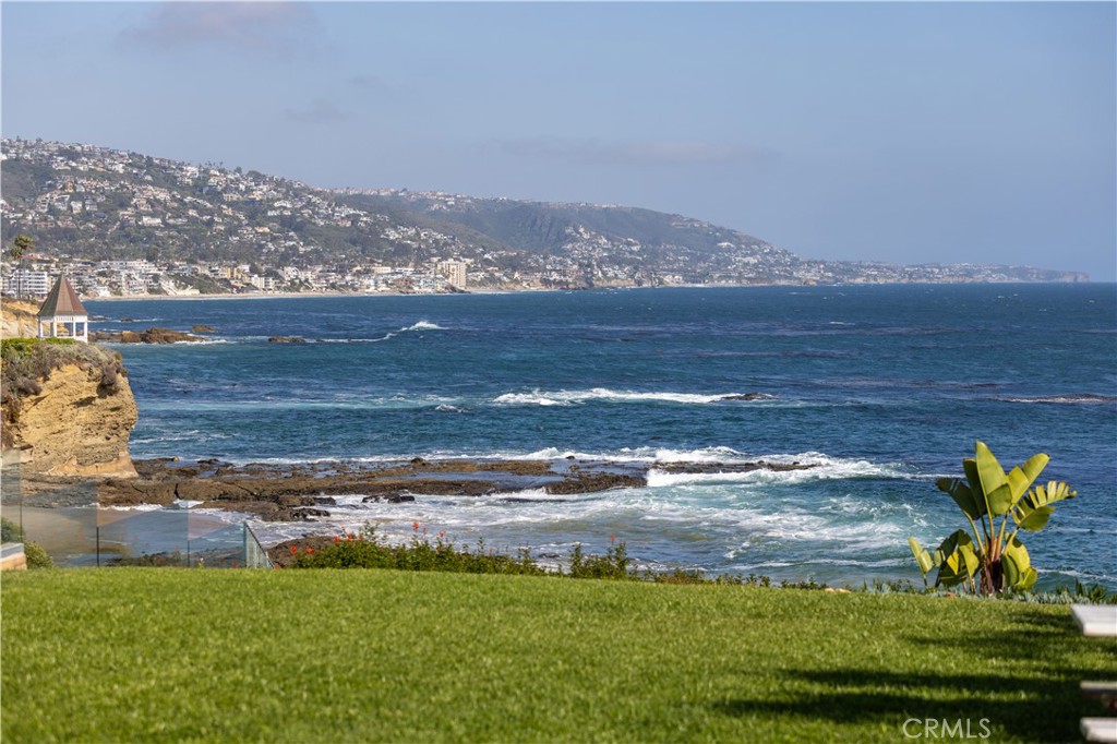 1041 Marine Drive, Laguna Beach CA 92651 - photo 20