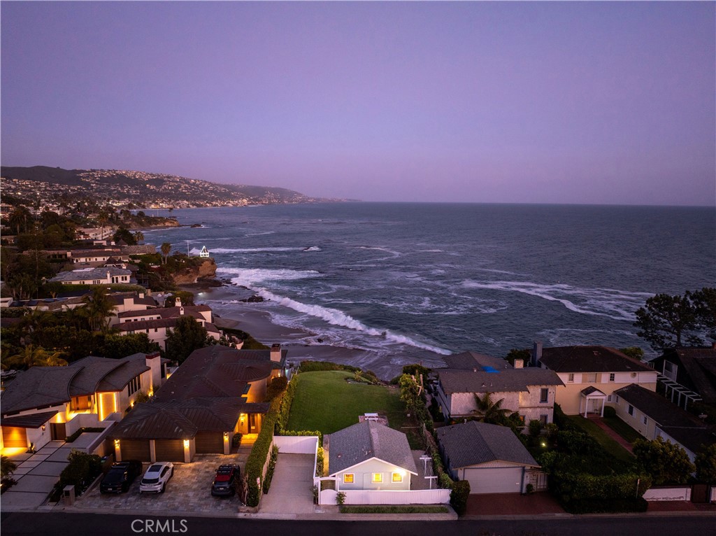1041 Marine Drive, Laguna Beach CA 92651 - photo 26