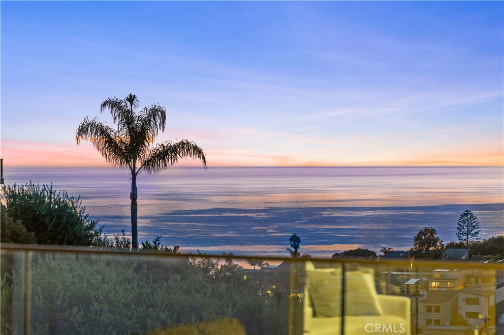 1041 Santa Ana Street, Laguna Beach CA 92651 - photo 1