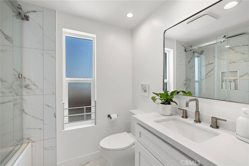 1045 Gaviota Drive B, Laguna Beach CA 92651 - photo 15
