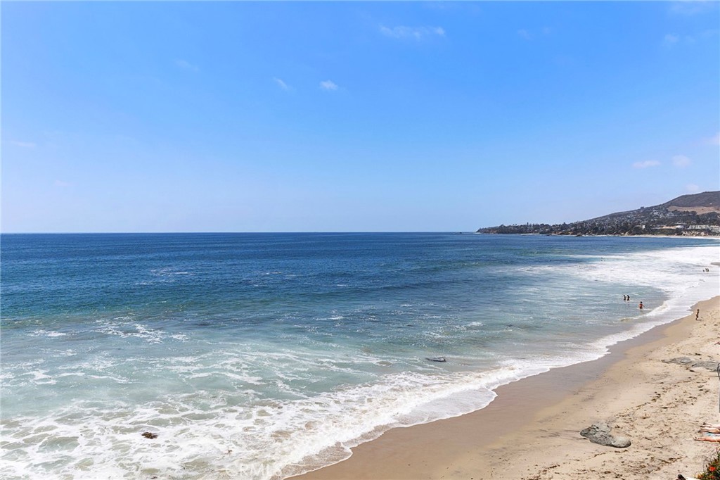 1045 Gaviota Drive B, Laguna Beach CA 92651 - photo 47