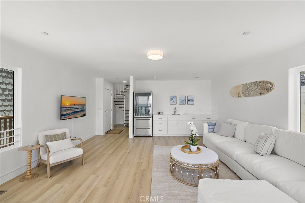 1045 Gaviota Drive B, Laguna Beach CA 92651 - photo 5