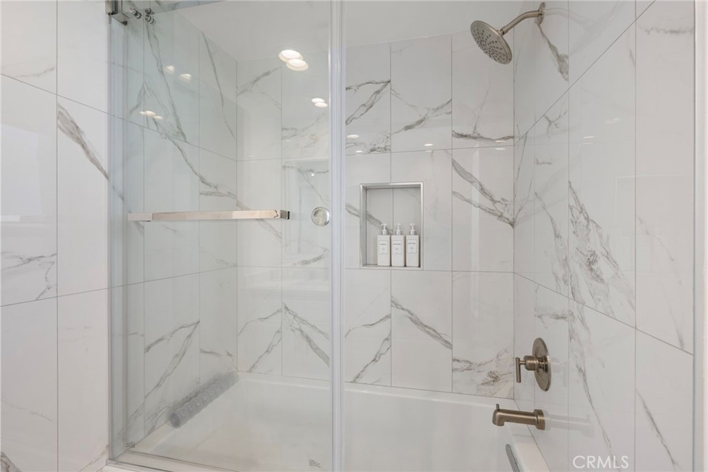 1045 Gaviota Drive B, Laguna Beach CA 92651 - photo 25