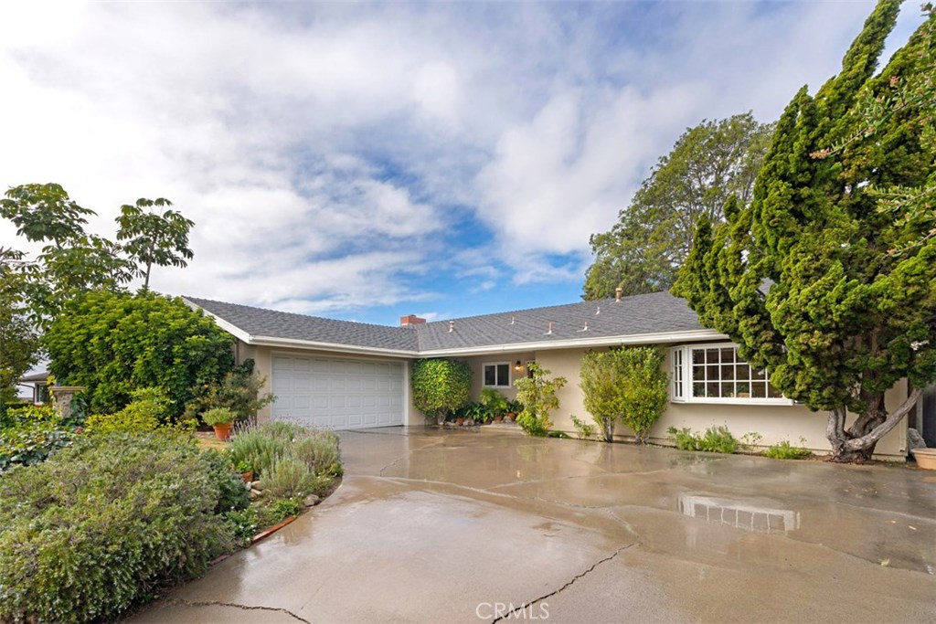 1046 Madison Place, Laguna Beach CA 92651 - photo 1