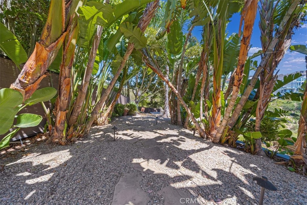 1046 Oro, Laguna Beach CA 92651 - photo 35
