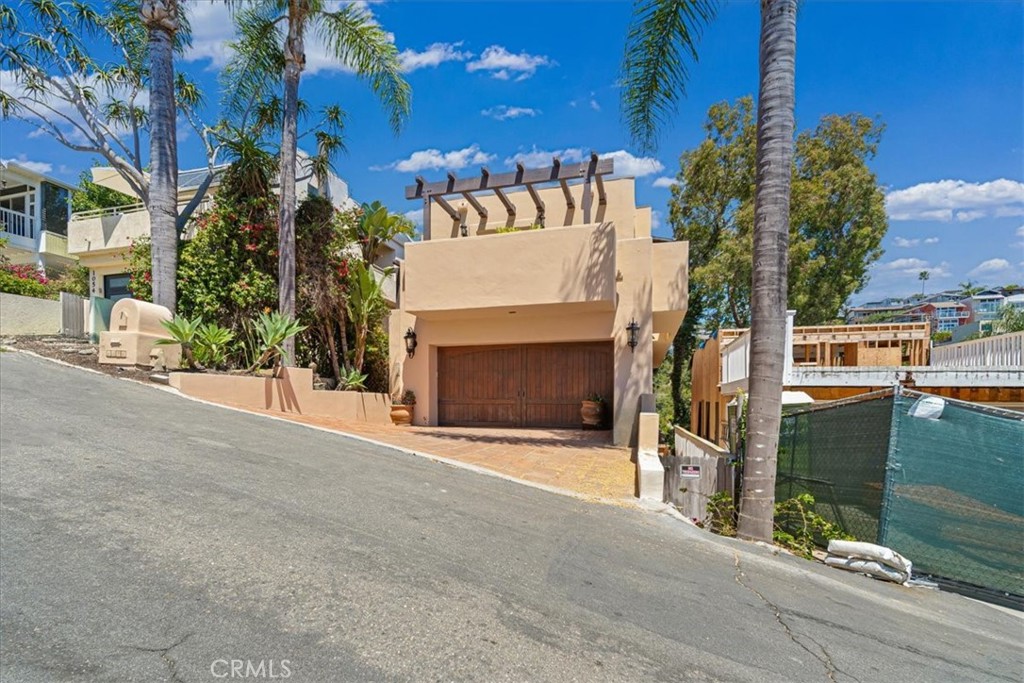 1046 Oro, Laguna Beach CA 92651 - photo 3