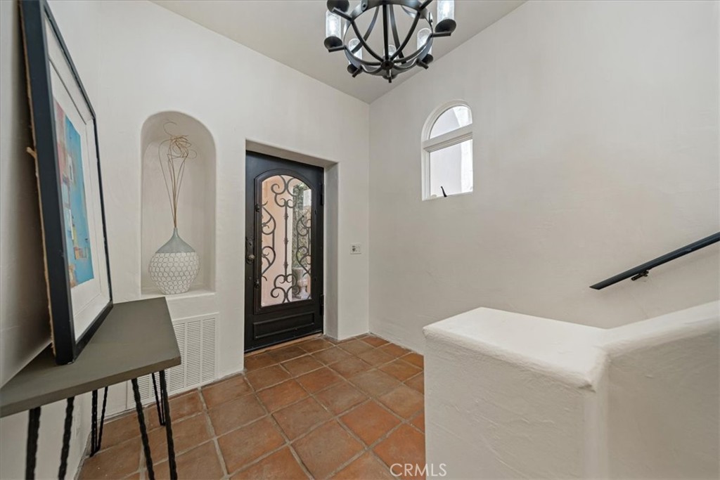 1046 Oro, Laguna Beach CA 92651 - photo 5