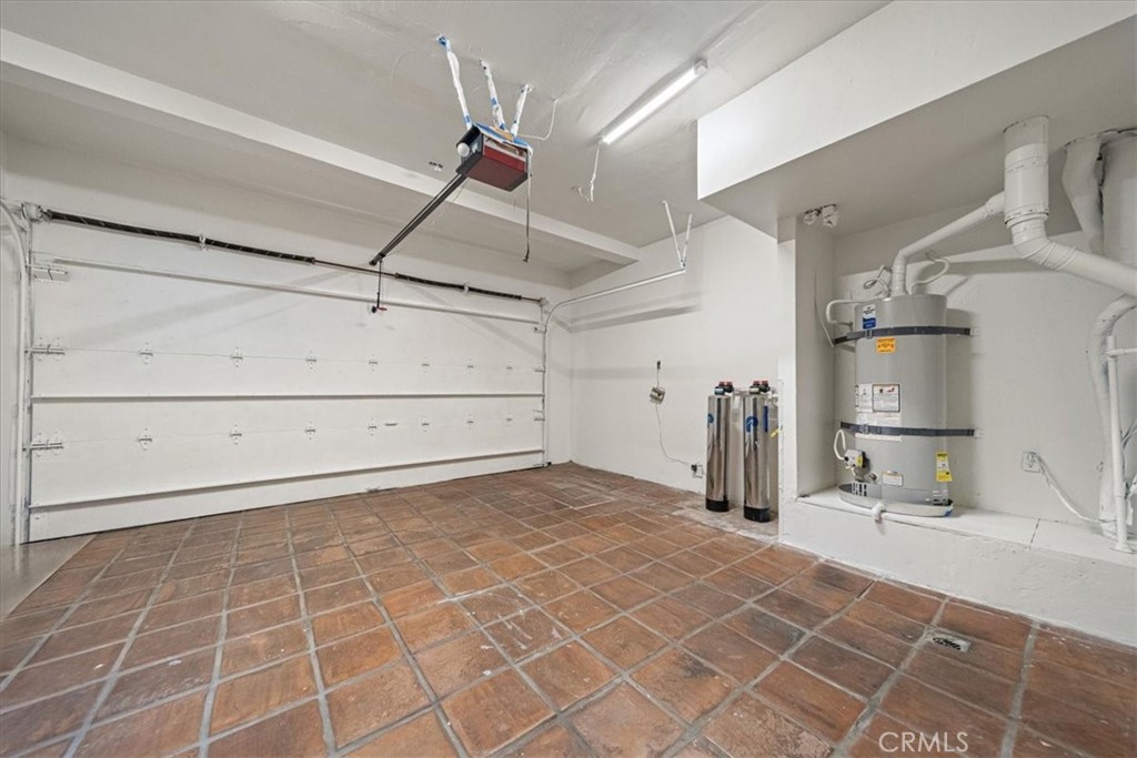 1046 Oro, Laguna Beach CA 92651 - photo 8