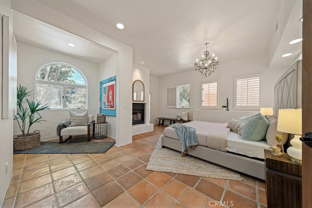 1046 Oro, Laguna Beach CA 92651 - photo 9
