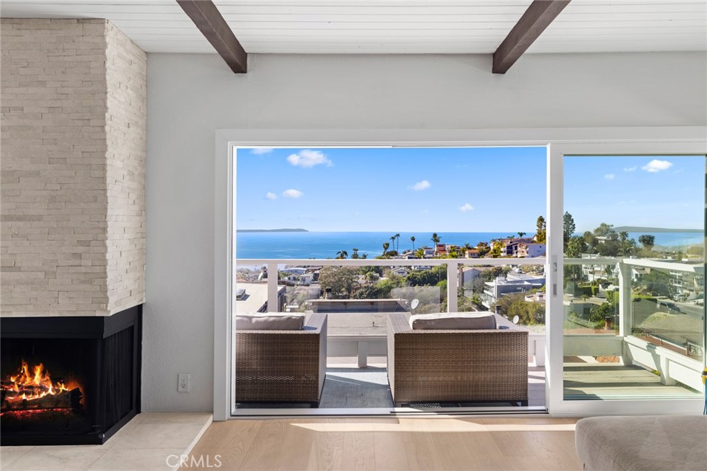 1046 Santa Ana Street, Laguna Beach CA 92651 - photo 1