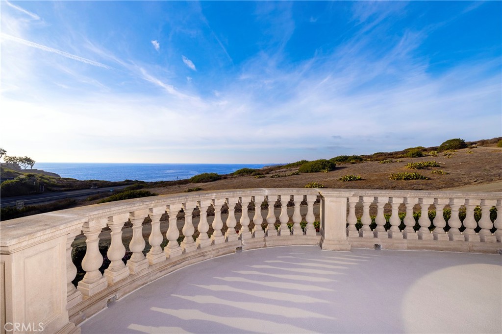 105 Irvine Cove Court, Laguna Beach CA 92651 - photo 9