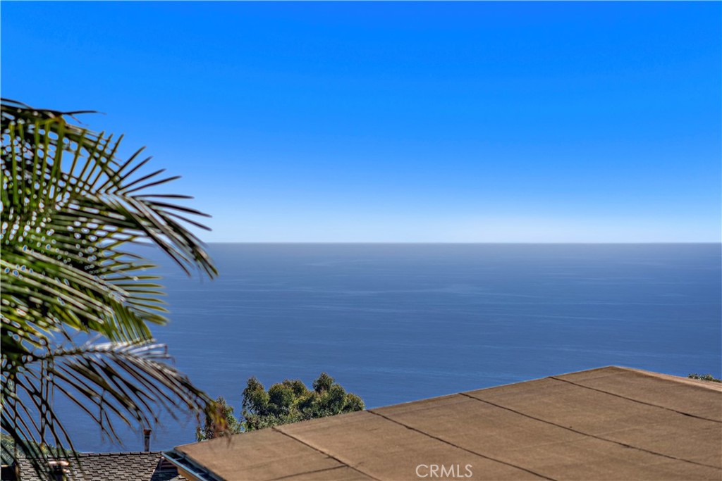 1053 Oro Street, Laguna Beach CA 92651 - photo 1