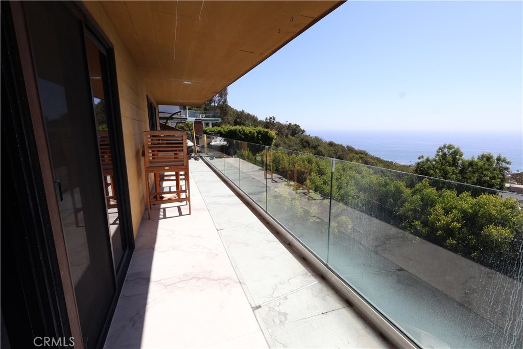 1055 #2 Summit Drive, Laguna Beach CA 92651 - photo 1