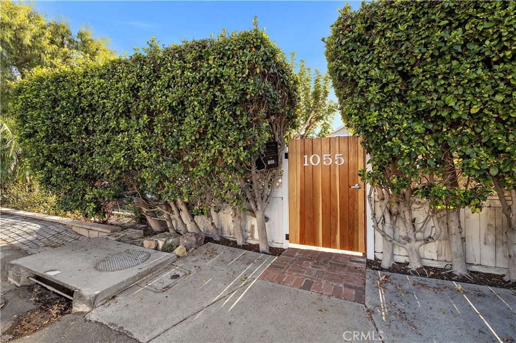 1055 Catalina, Laguna Beach CA 92651 - photo 2