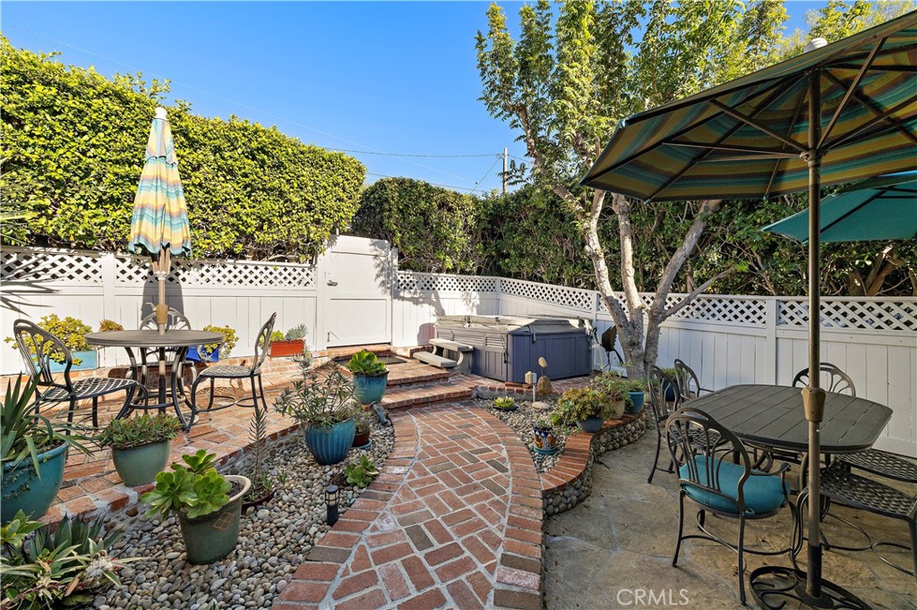 1055 Catalina, Laguna Beach CA 92651 - photo 5