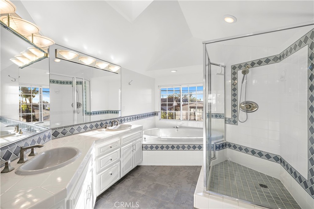Master bath - 1055 Catalina, Laguna Beach CA 92651 - photo 20