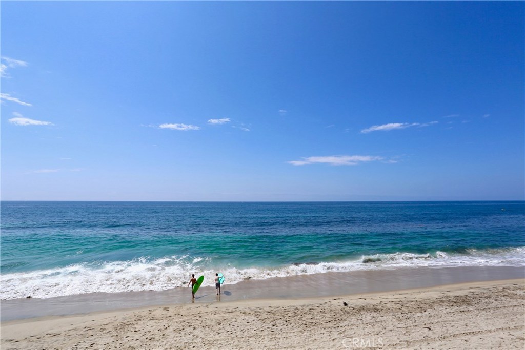 1055 Gaviota Drive, Laguna Beach CA 92651 - photo 1