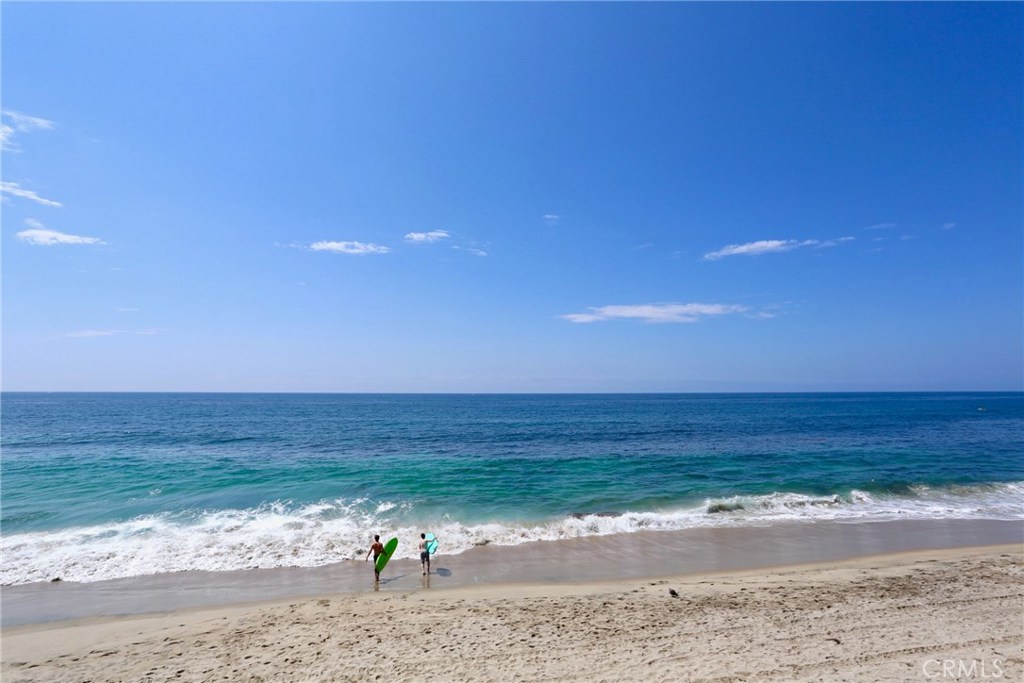 1055 Gaviota Drive, Laguna Beach CA 92651 - photo 1