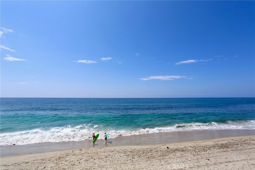 1055 Gaviota Drive, Laguna Beach CA 92651 - photo 1