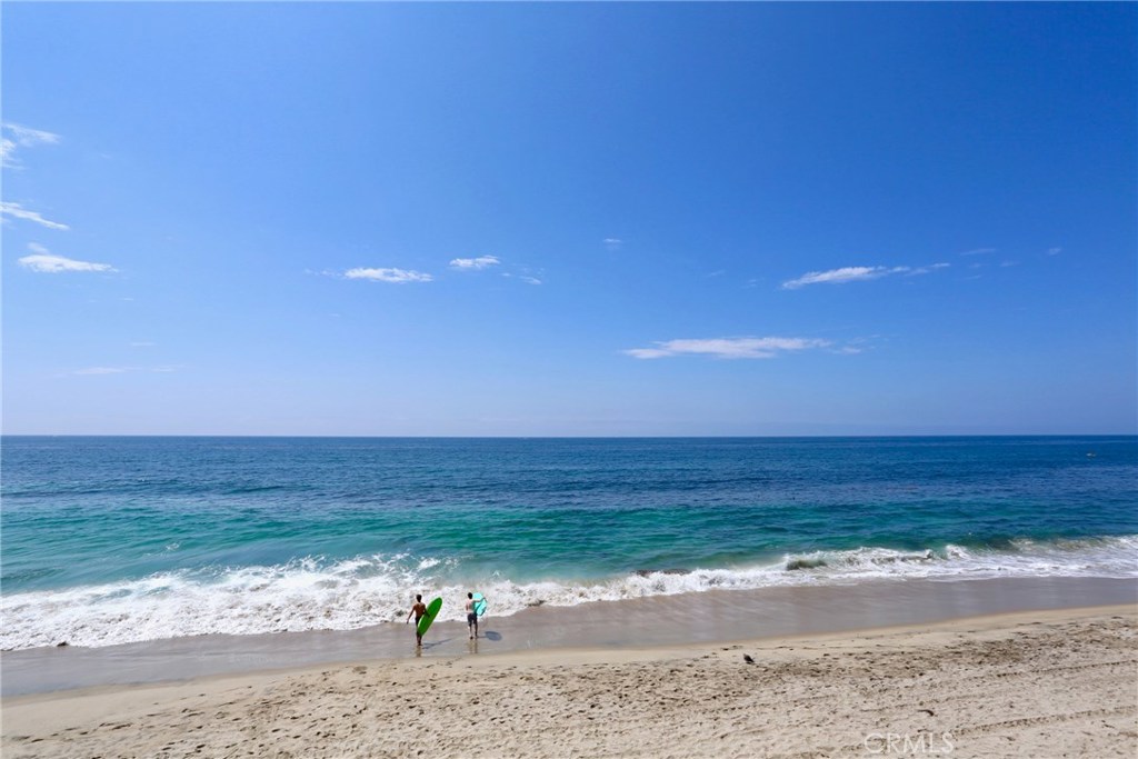 1055 Gaviota Drive, Laguna Beach CA 92651 - photo 1