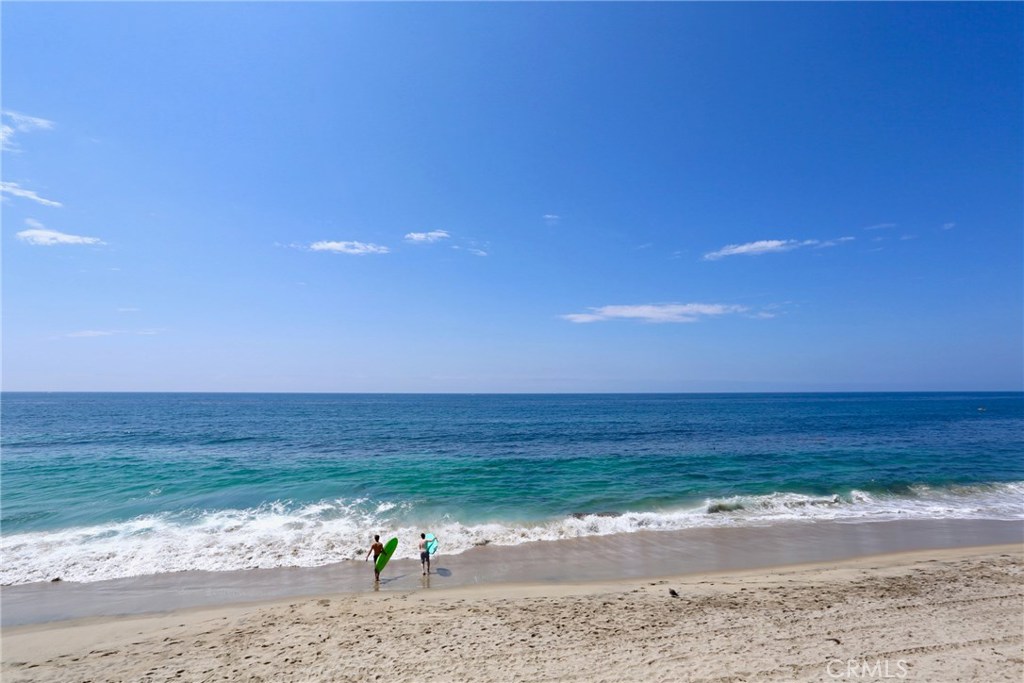1055 Gaviota Drive, Laguna Beach CA 92651 - photo 1