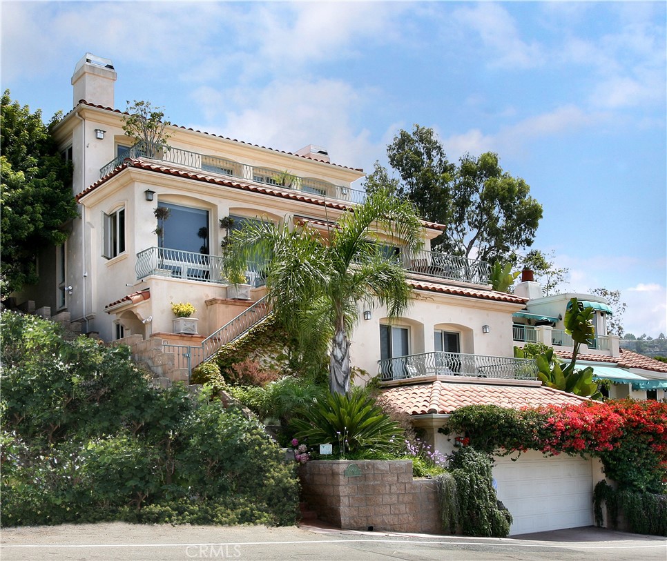 1060 Skyline Drive A, Laguna Beach CA 92651 - photo 1