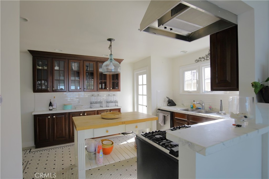 Kitchen - 1061 Gaviota, Laguna Beach CA 92651 - photo 9