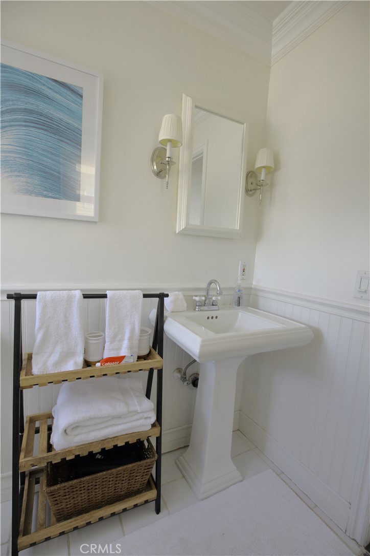 Guest Quarters Bathroom - 1061 Gaviota, Laguna Beach CA 92651 - photo 26