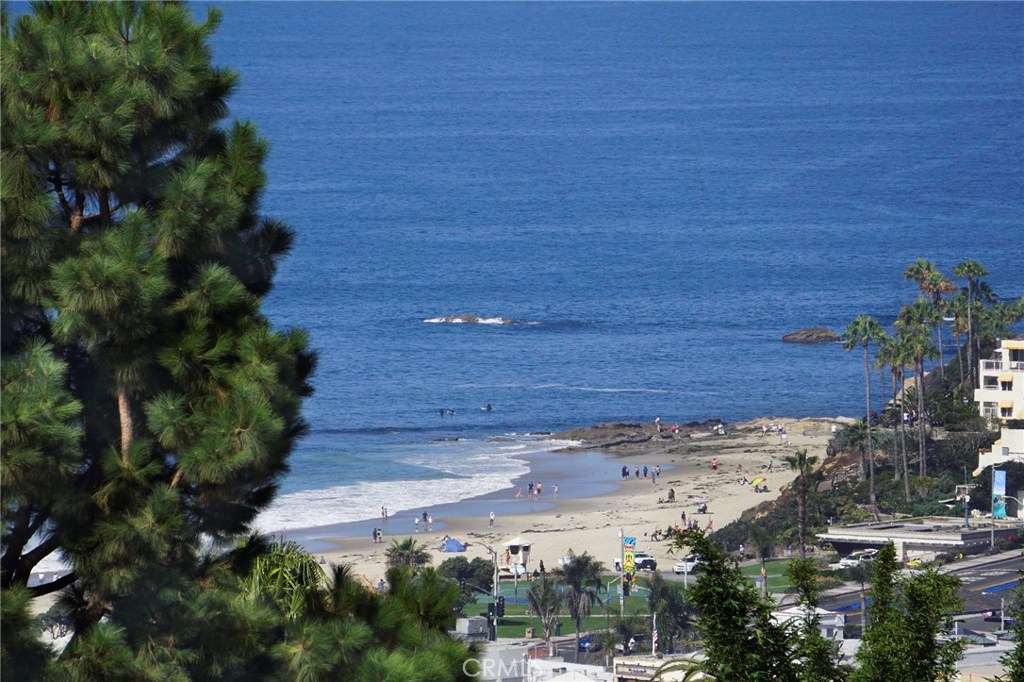 1061 Skyline Drive, Laguna Beach CA 92651 - photo 1