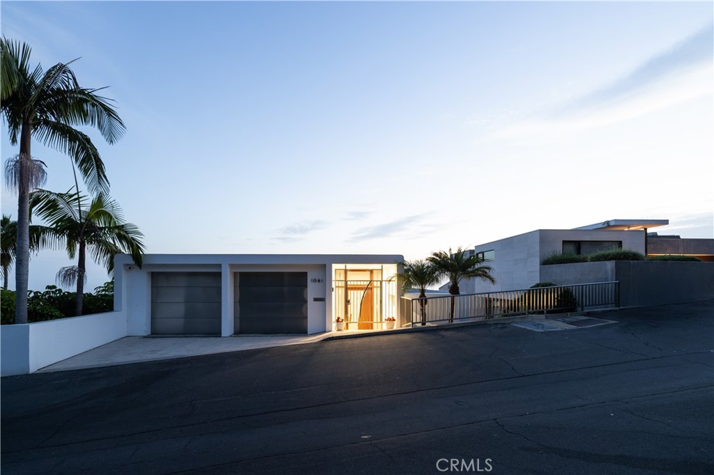 1061 Skyline, Laguna Beach CA 92651 - photo 4