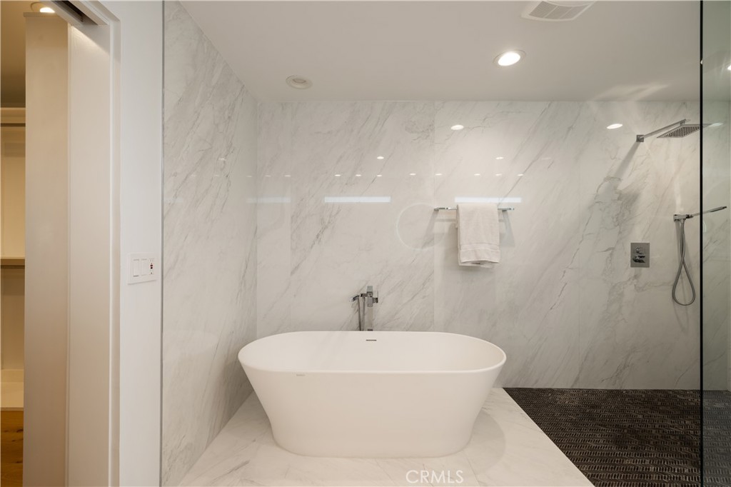 1061 Skyline, Laguna Beach CA 92651 - photo 23