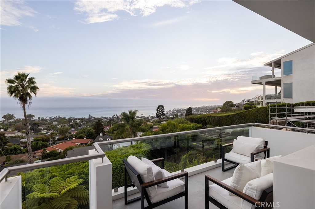 1061 Skyline, Laguna Beach CA 92651 - photo 38