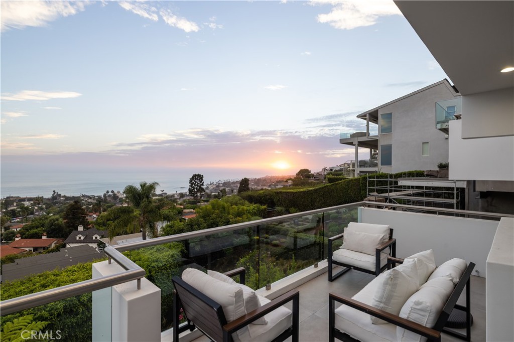 1061 Skyline, Laguna Beach CA 92651 - photo 39