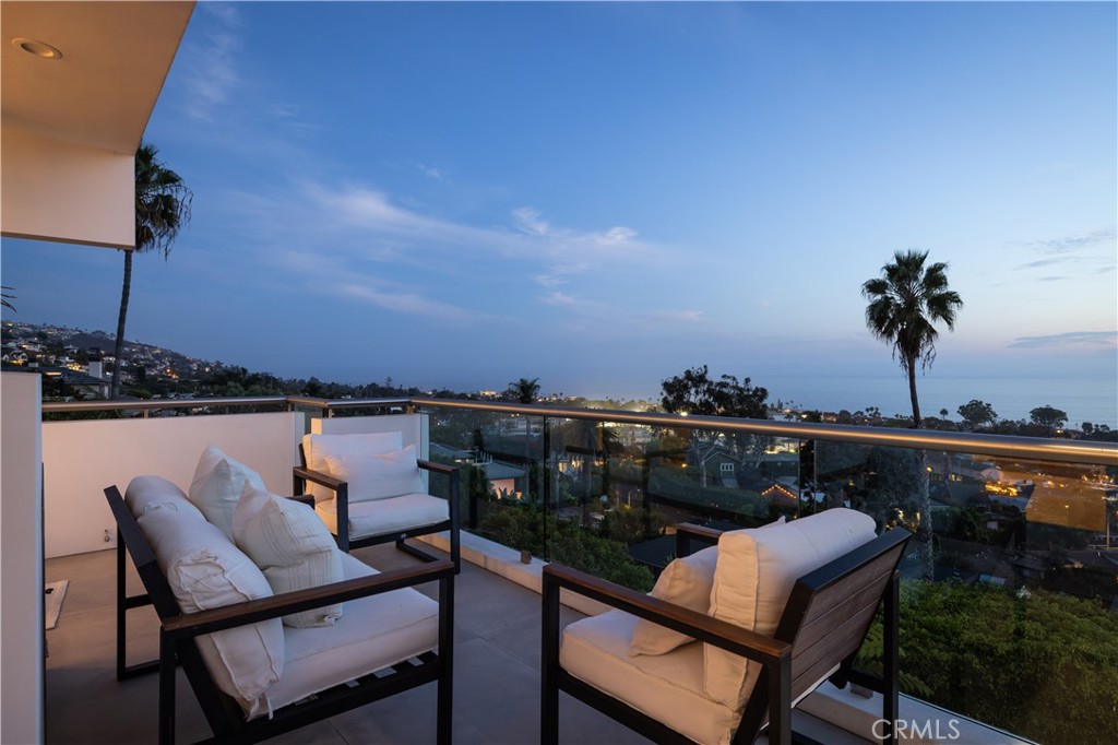 1061 Skyline, Laguna Beach CA 92651 - photo 48