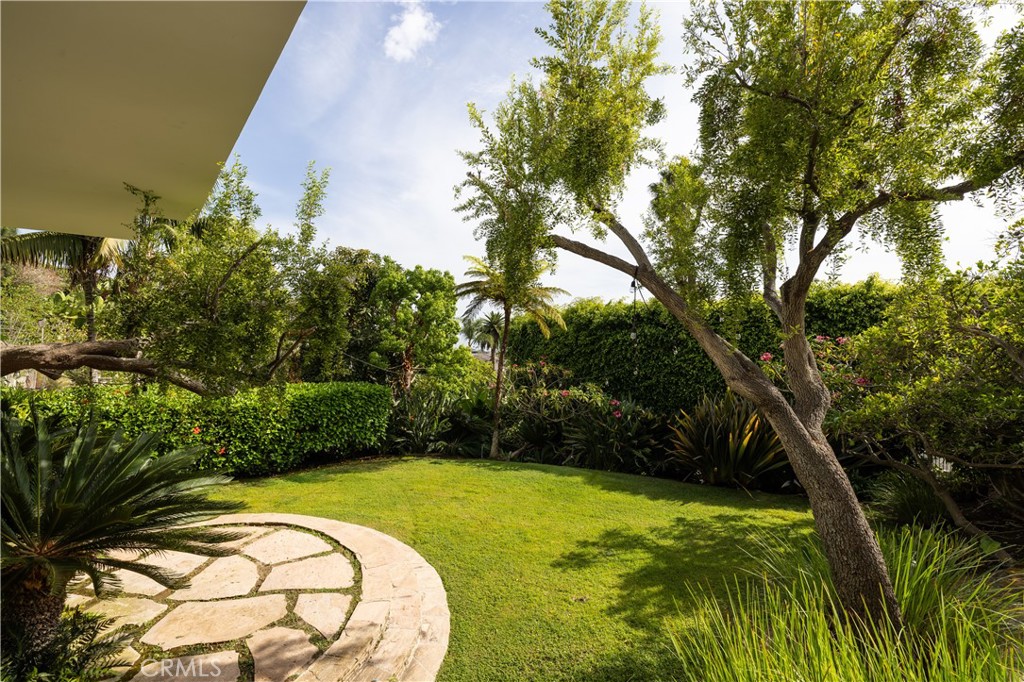 1061 Skyline, Laguna Beach CA 92651 - photo 52