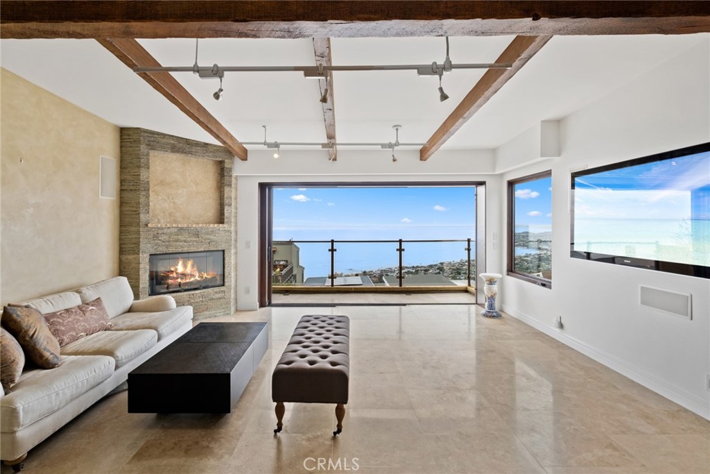 1064 Baja Street, Laguna Beach CA 92651 - photo 4