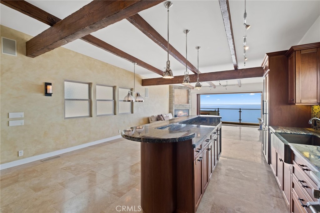 1064 Baja Street, Laguna Beach CA 92651 - photo 12