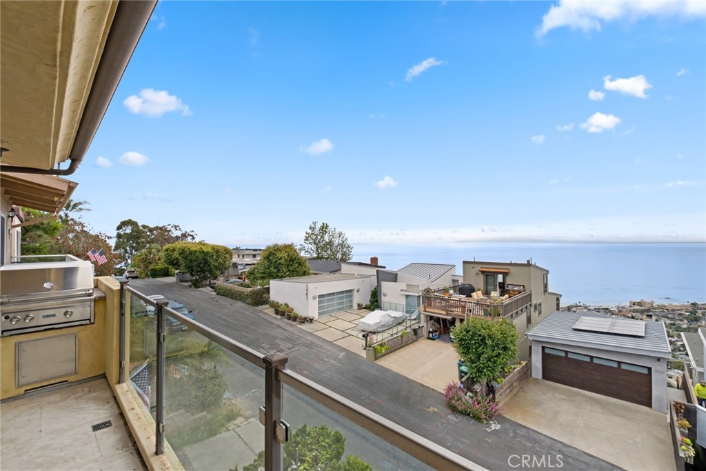1064 Baja Street, Laguna Beach CA 92651 - photo 15