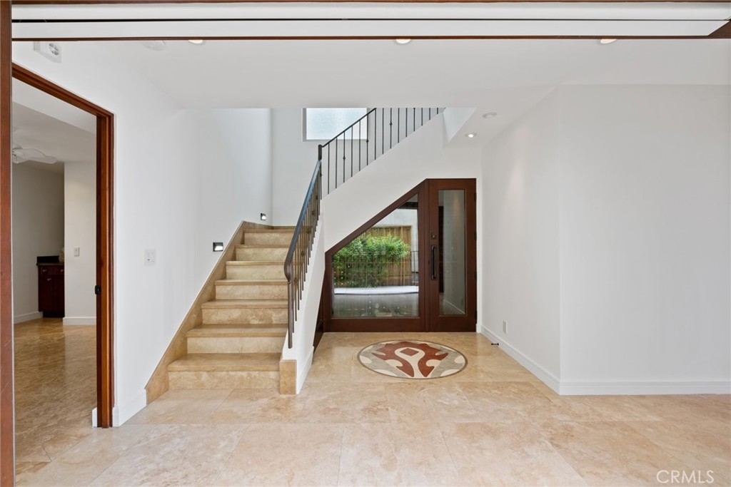 1064 Baja Street, Laguna Beach CA 92651 - photo 23