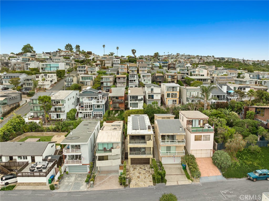 1064 Baja Street, Laguna Beach CA 92651 - photo 30