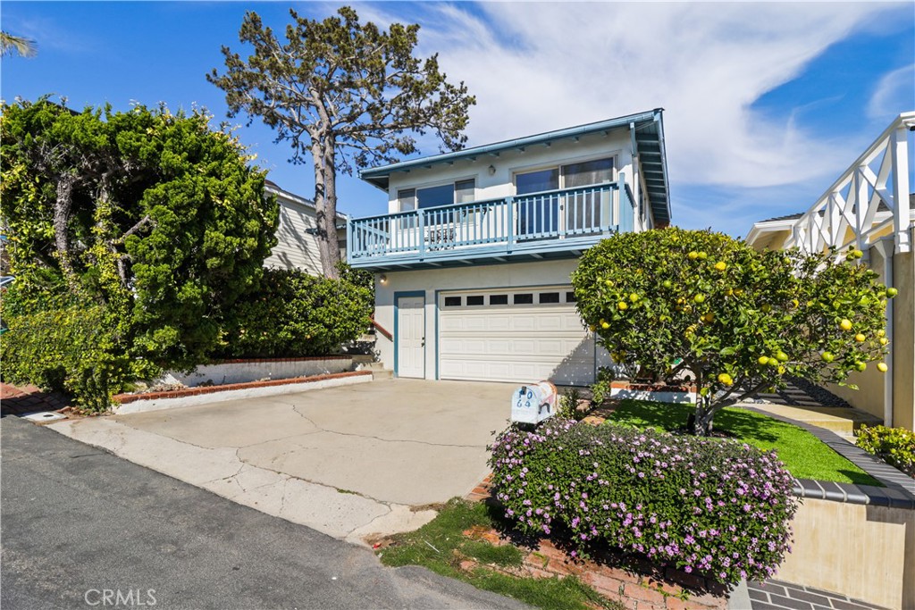 1064 Miramar Street, Laguna Beach CA 92651 - photo 1